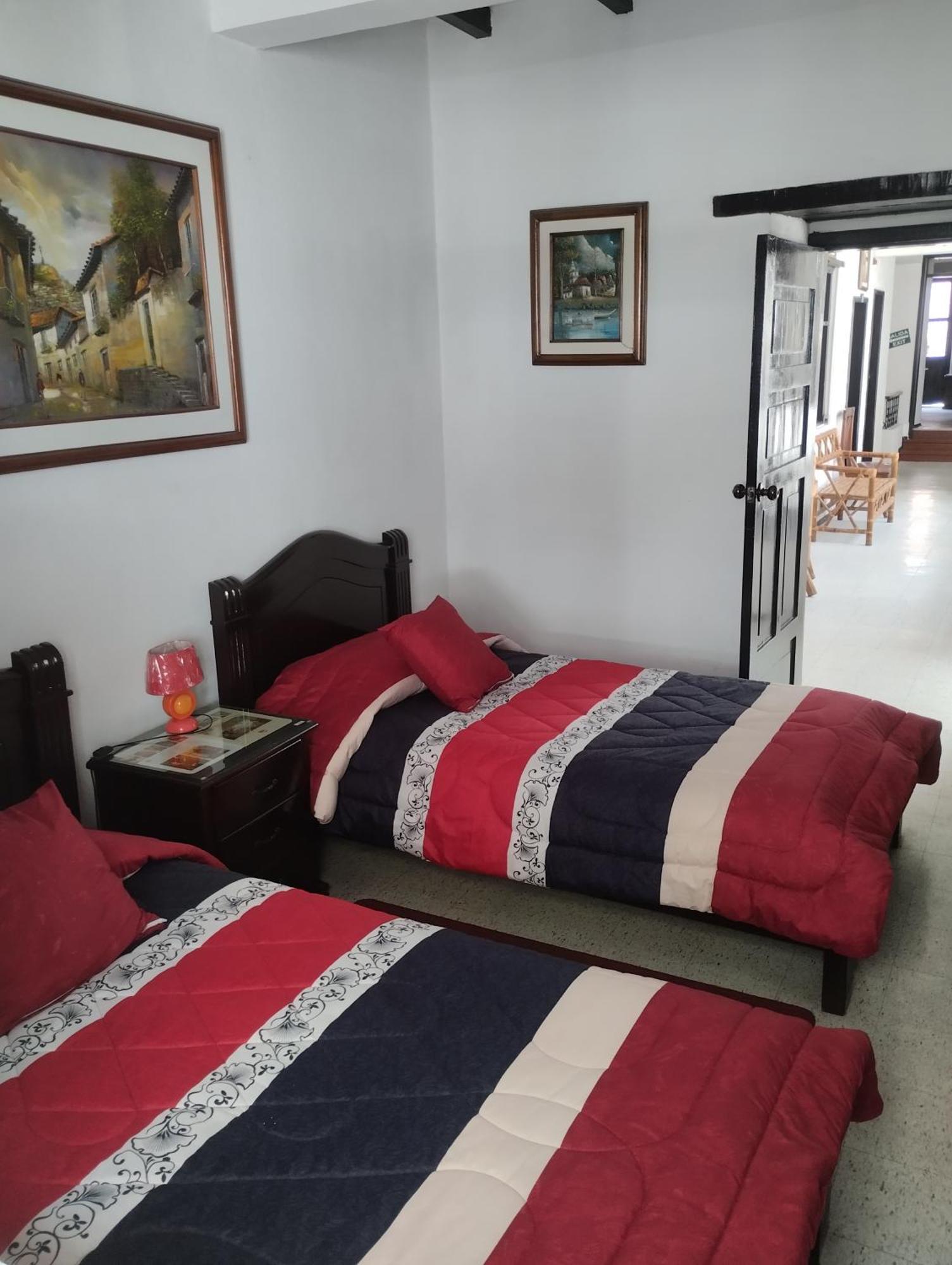 Hostal Flores Quito Zewnętrze zdjęcie